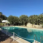 Isola Charm B&B - A Historic Villa Near Punta Del Pero Beach