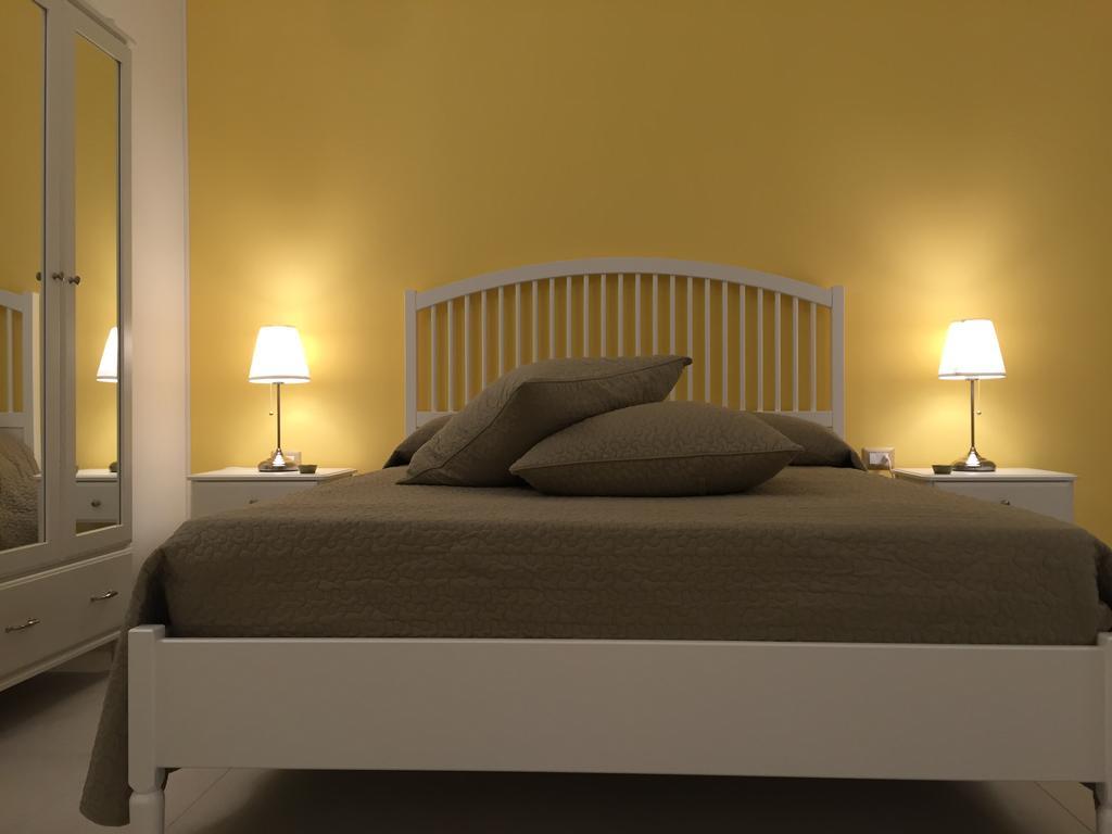 Bed and breakfast Isola Charm - A Historic Near Punta Del Pero 2*